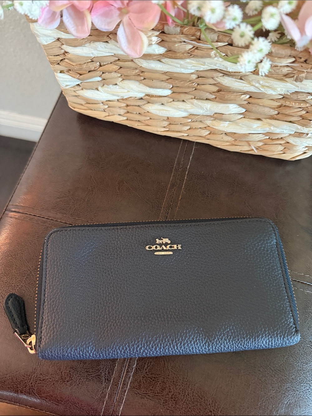 COACH Black Pebbled Leather Zip Wallet with Gold Logo